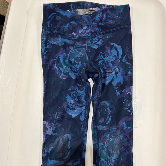 All In Motion outfit - Picture 6 of 8